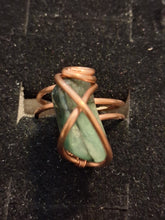 Load image into Gallery viewer, ✨🌿 Emerald Veil Ring✨🌿