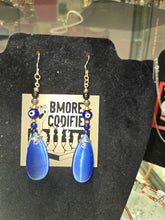 Load image into Gallery viewer, Evil Cat&#39;s Eye Earrings
