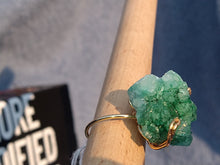 Load image into Gallery viewer, Geode Ring (Copper Wire)
